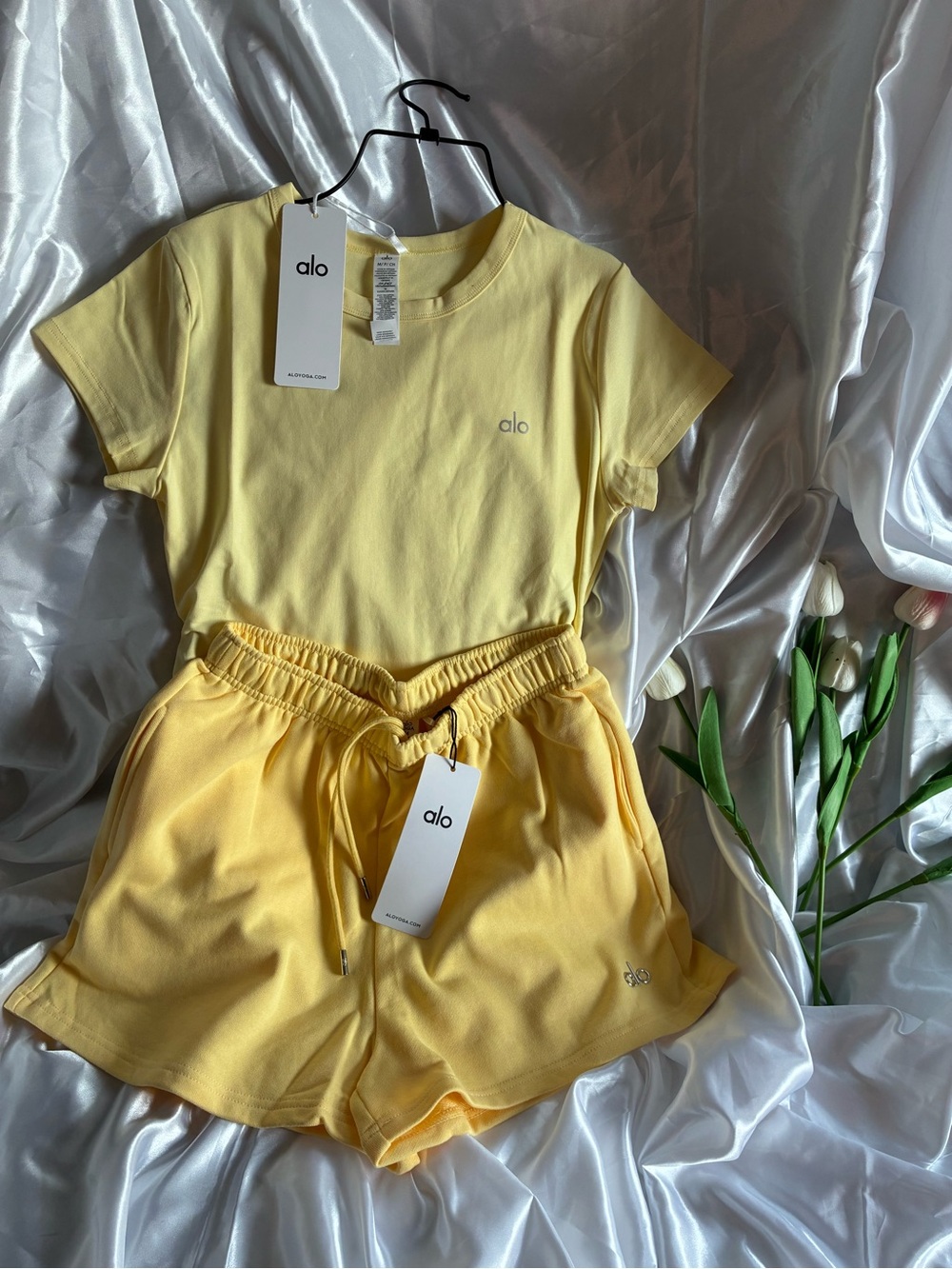 ALO Yoga Women's Lemon Yellow Tee & Drawstring Shorts Set